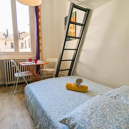 Bright - 300 Meters From The Port Of Toulon